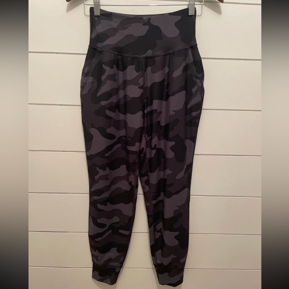 Camo High-Rise Joggers